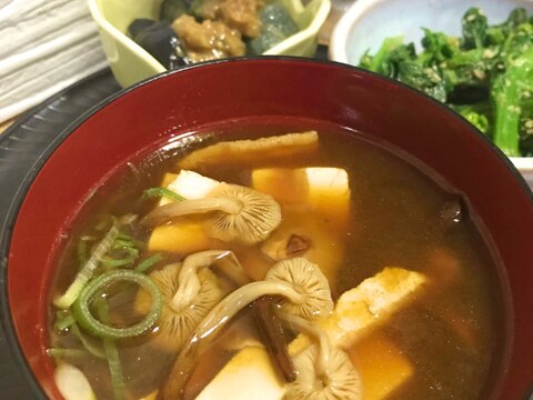 ☆★エゾユキノシタ（キノコ）と豆腐のお味噌汁♪★☆